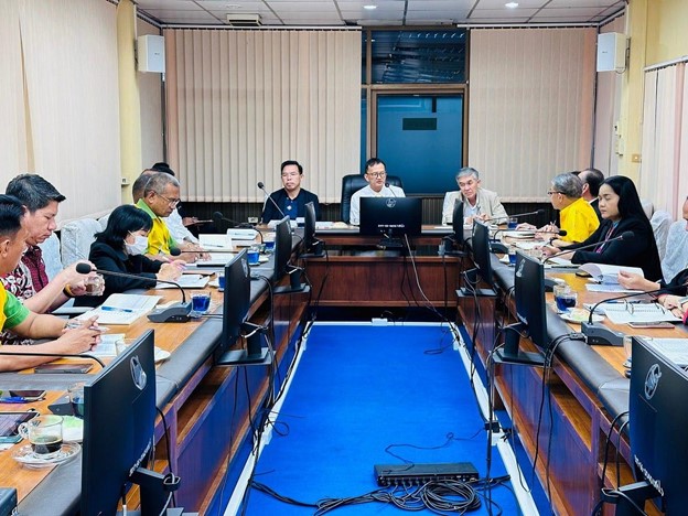 The city’s leaders brainstorming around a model of Nakhon Si Thammarat, highlighting smart city elements like digital kiosks, green parks, and connected public services. The city’s leaders brainstorming around a model of Nakhon Si Thammarat, highlighting smart city elements like digital kiosks, green parks, and connected public services.