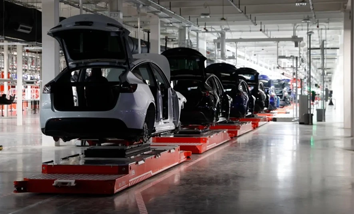 หุ่นยนต์ขนส่งสินค้า (Autonomous Robots) หุ่นยนต์ขนส่งสินค้า (Autonomous Robots)