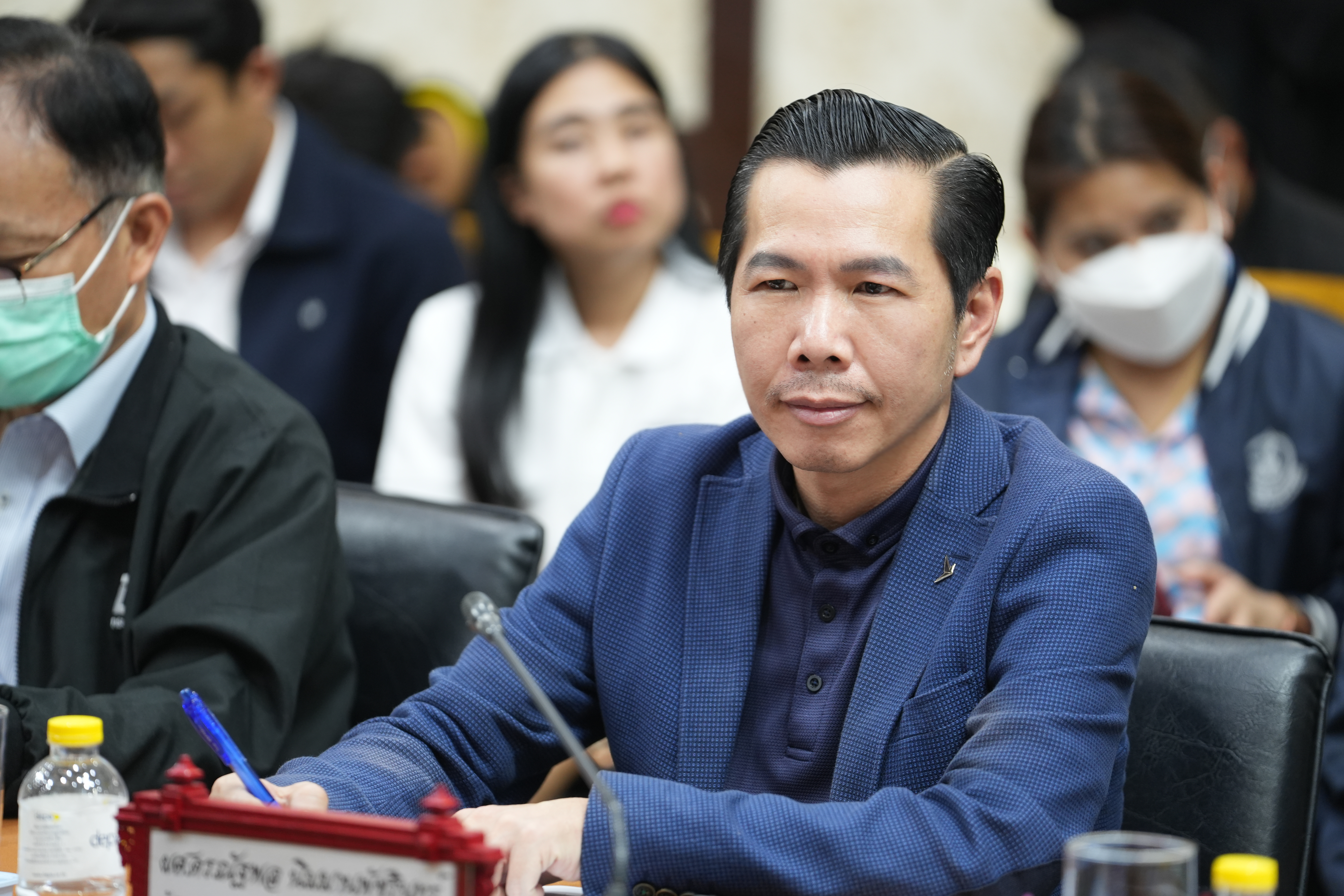 ผู้อำนวยการใหญ่เข้าร่วมประชุม ผู้อำนวยการใหญ่เข้าร่วมประชุม